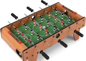 Jalkapallo peli pöydällä